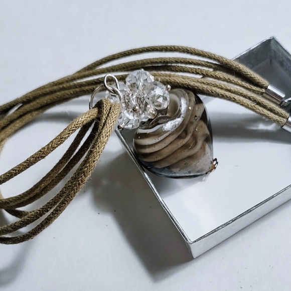 Murano Glass Heart Pendant - Picture 13 of 17